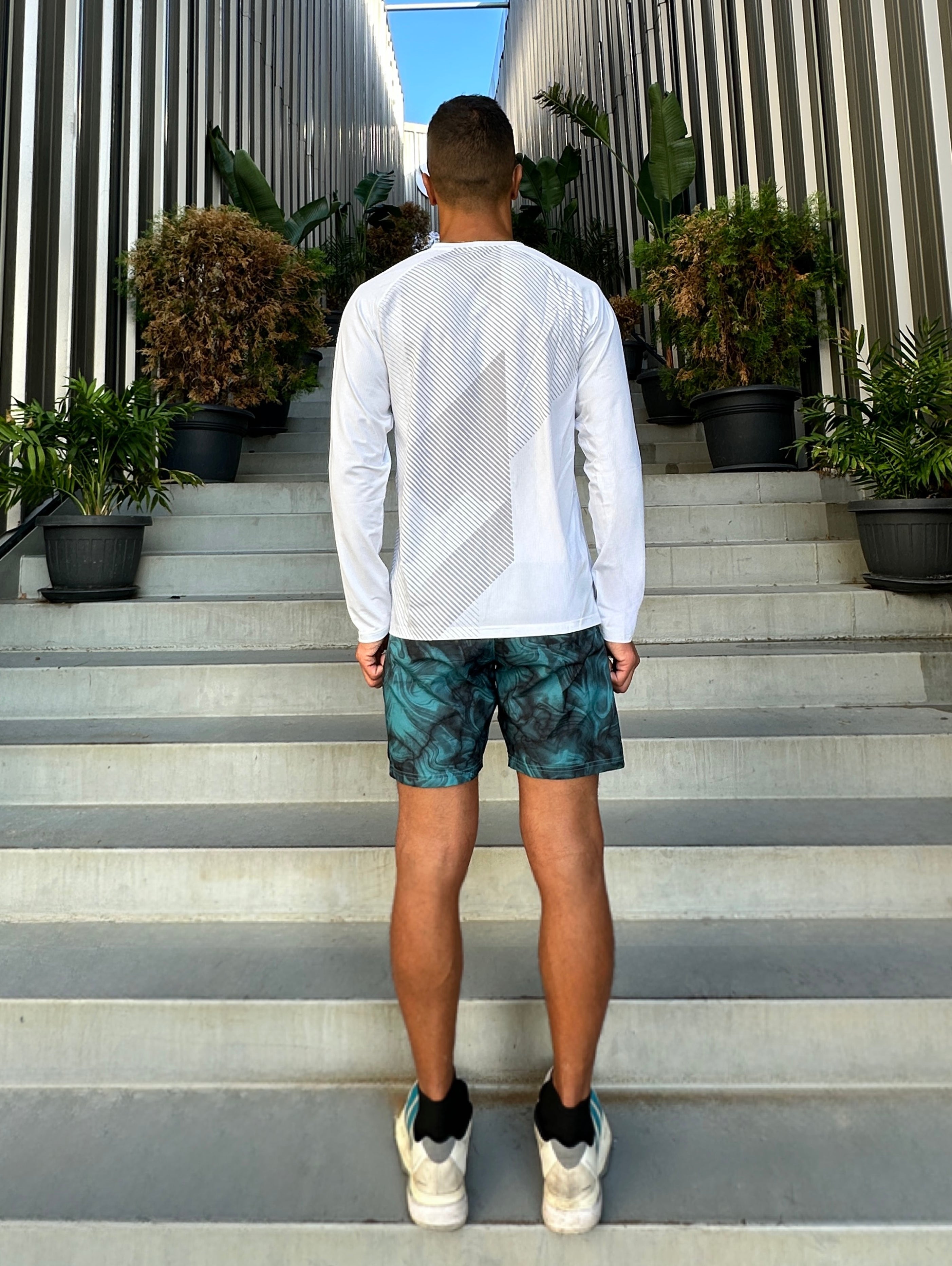 Performance Long-T - White